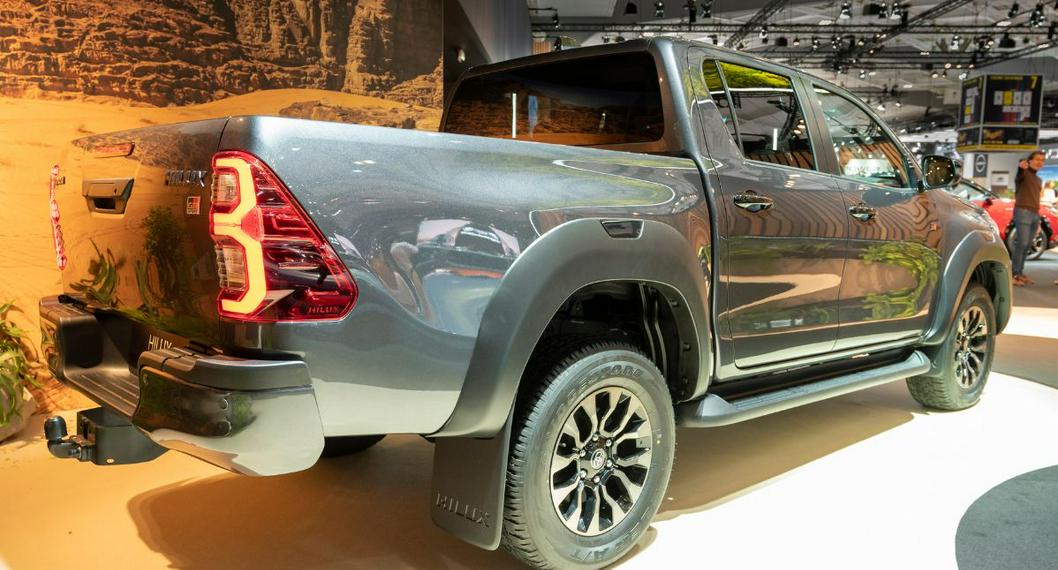 La venta de carros en Colombia pasa un mal momento, pero estas camionetas de Toyota y Renault, que superan los 100 millones de pesos, se venden mucho.