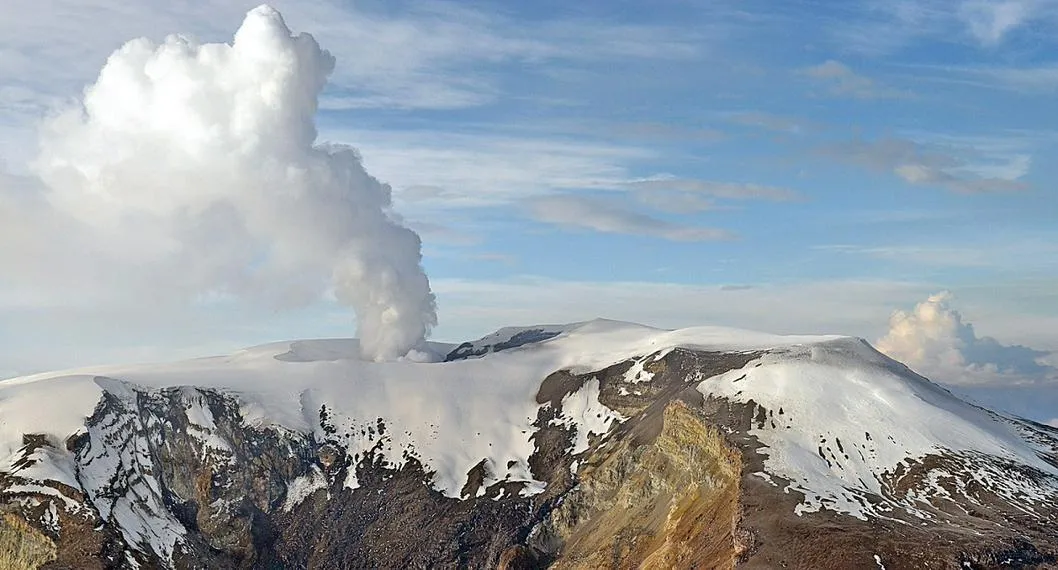 El volcán Nevado del Ruiz experimentó sismos a la madrugada de este miércoles 5 de abril.