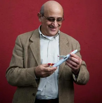 El exdueño de Avianca, Germán Efromovich, envió una carta a los accionistas de Ultra Air y les mostró su interés por comprar la compañía, pero por un dólar