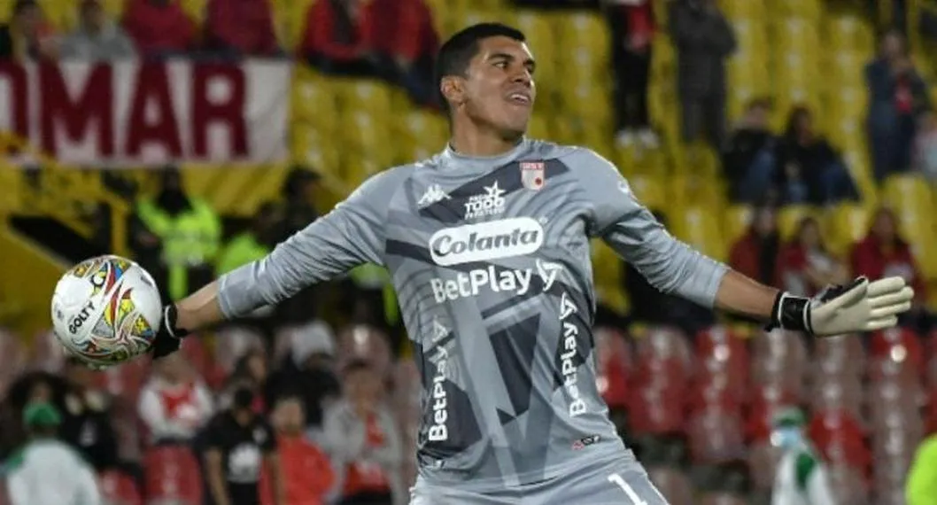 José Silva, portero de Independiente Santa Fe. Luego de varios partidos fuera de la nómina, regresó a la convocatoria.