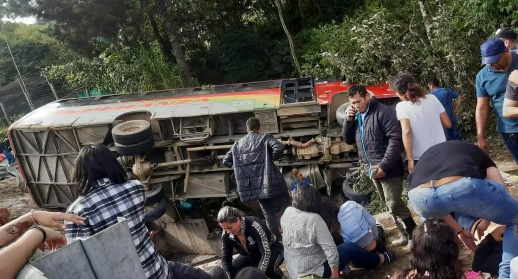Bus que se chocó en Bituima ya se había accidentado minutos antes, pues venía con fallas mecánicas minutos antes del grave incidente en Cundinamarca. 
