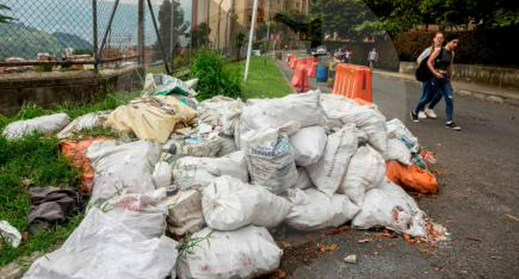 Desde mayo habrá “mínimo vital” en recolección escombros en todo Medellín 