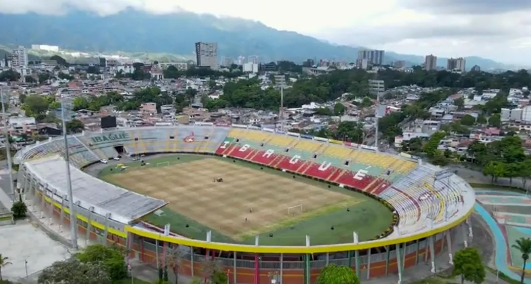 Estadio del Tolima, ya que le cambió el nombre al estadio de Ibagué y generó controversia