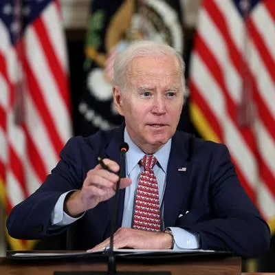 Joe Biden firmó la ley para terminar con el estado de emergencia por el covid-19 en Estados Unidos después de 3 años.