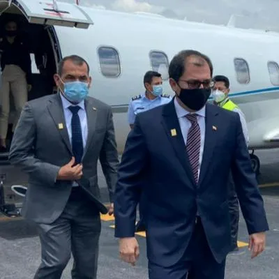 Fiscal Francisco Barbosa anunció acciones contra Ultra Air y Viva Air, por las afectaciones que causaron a millones de viajeros y al sector turismo. 
