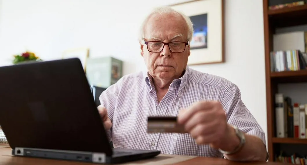 Adultos mayores tienen el mayor riesgo de ser estafados por Internet; cuáles son las recomendaciones para evitar robos