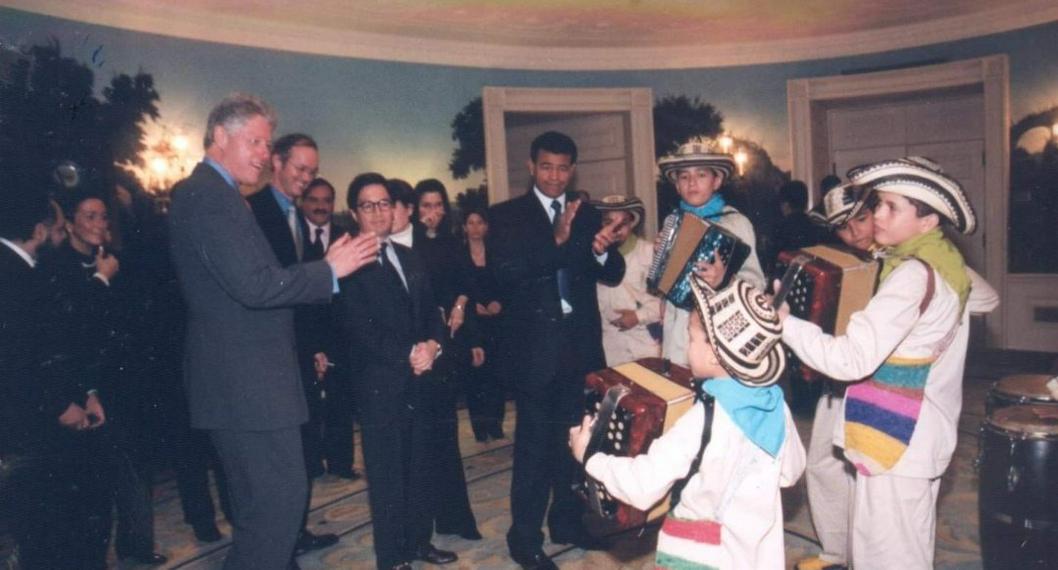 El día que por primera vez sonó el acordeón en la Casa Blanca: fue con Clinton