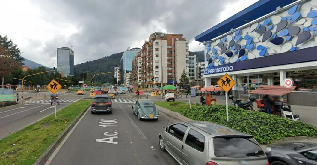 Cierre en la calle 100 de Bogotá por obras de Transmilenio; carros y buses del transporte público deberán tomar desvíos