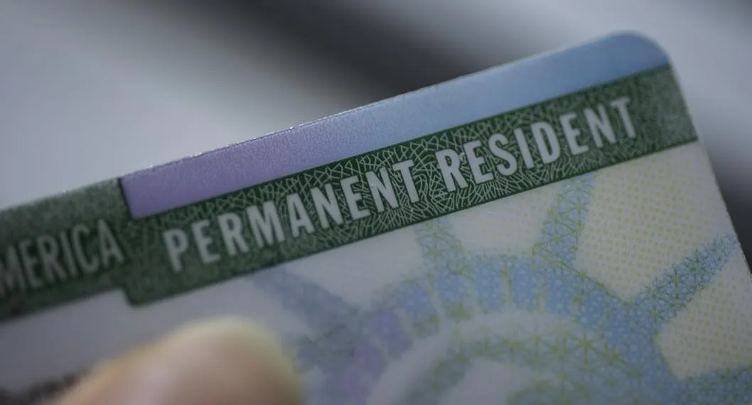 Green Card a propósito de cómo obtener la residencia permanente en Estados Unidos.