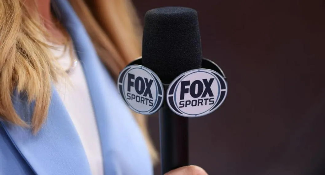 foto de micrófono de Fox Sports, a propósito de 'influenciador' al que bateó una compañera en vivo