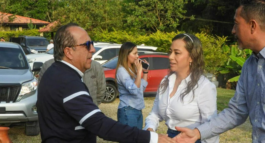 Mintransporte pidió renuncias, pero que no tiene nada que ver reforma a la salud