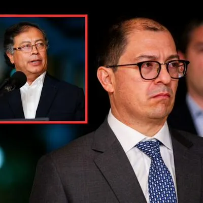 Foto de Francisco Barbosa a proposito de críticas a Gustavo Petro