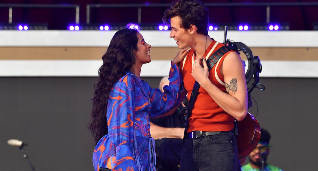 Camila Cabello y Shawn Mendes estuvieron juntos en Coachella este viernes y se dejaron ver besándose; qué dijo ella sobre la respuesta sobre su regreso.