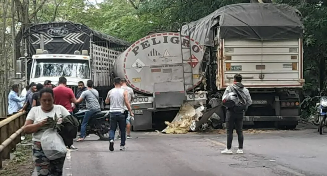 Foto del accidente en la vía nacional entre Curumaní y San Roque por un grave accidente