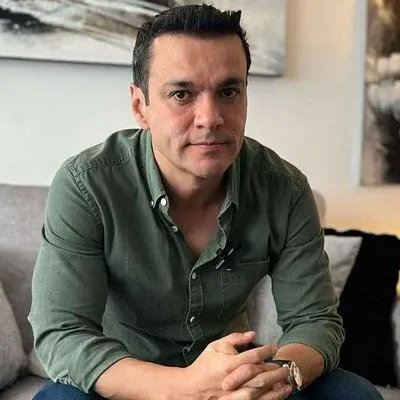 Foto de Juan Diego Alvira, en nota de que el periodista habló de irse al exterior tras rumor con RCN, Univisión y CNN.