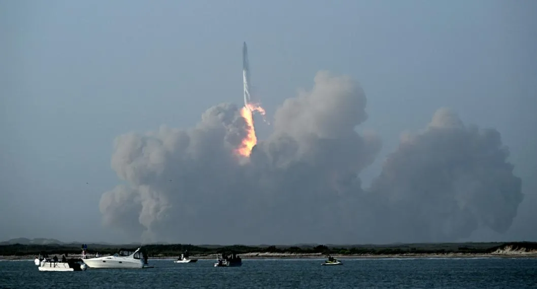Cohete de SpaceX, de Elon Musk, explotó segundos después de despegar en Estados Unidos.