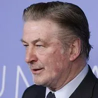 A Alec Baldwin le retiran los cargos por el accidente en 'Rust' y sería declarado inocente