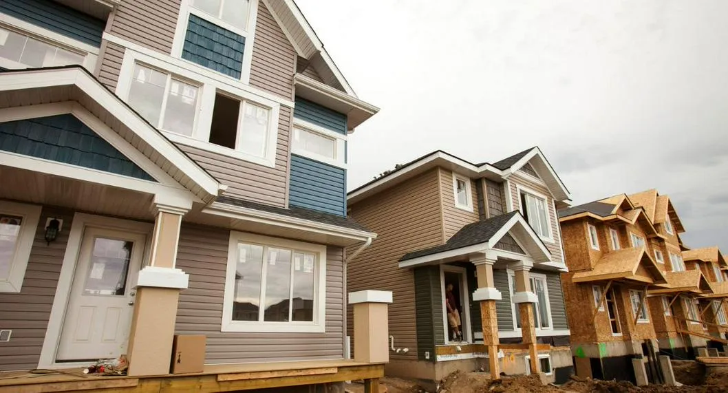 Foto de casas a propósito de cuánto vale un alquiler estudiantil en Canadá
