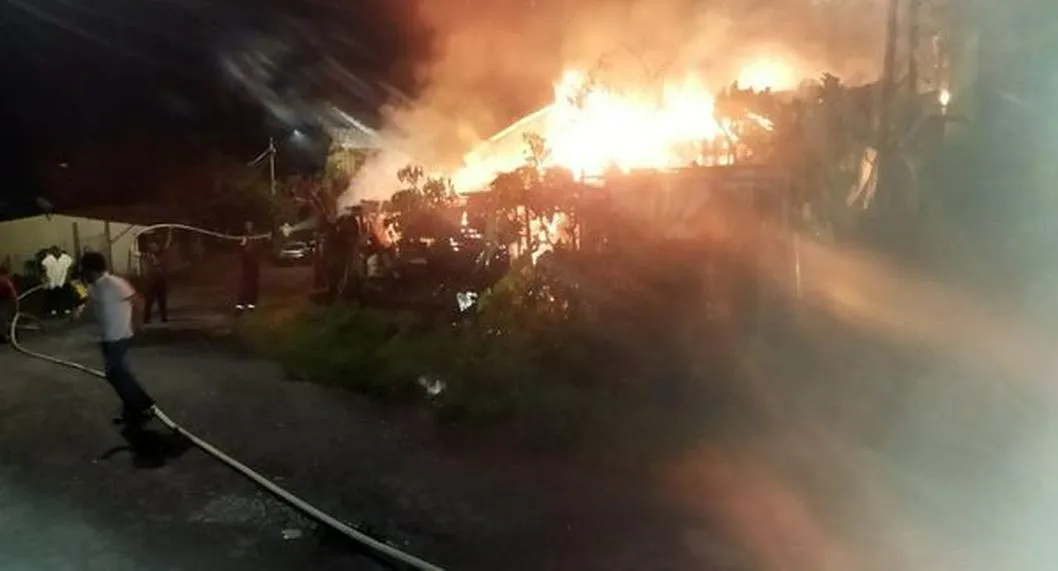 Mujer murió en el incendio de su casa en Cundinamarca; no la alcanzaron a sacar 