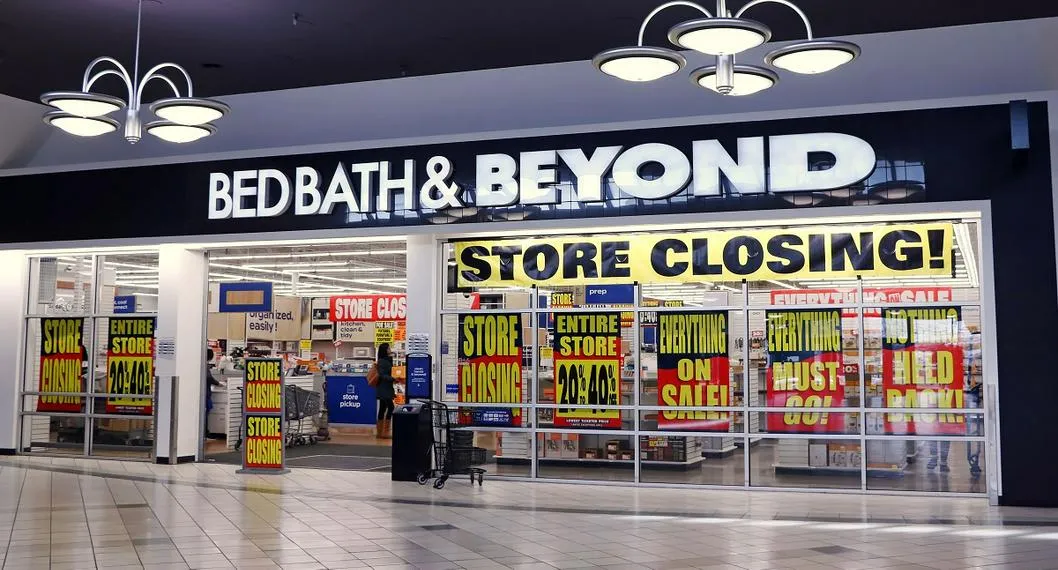 Tienda en liquidación de Bed, Bath & Beyond en EE. UU.. Información sobre descuentos y cierre de tiendas