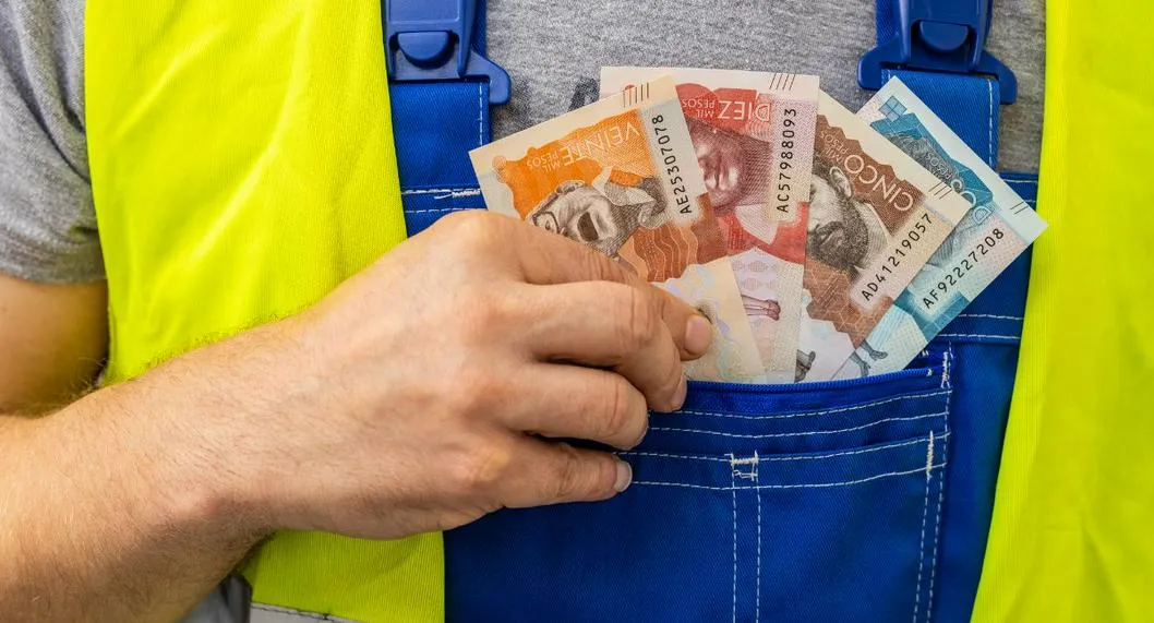 Según el Ministerio de Trabajo, empleados en Colombia dejaron de recibir 30 millones de pesos por la ley que cambió el pago de recargos nocturnos.