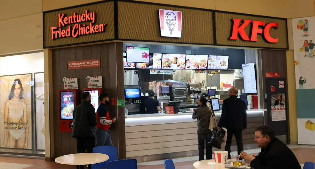 Foto de KFC en Rusia, en nota de a esa franquicia lo reemplazó un viejo conocido en Rusia tras cierre masivo de restaurantes