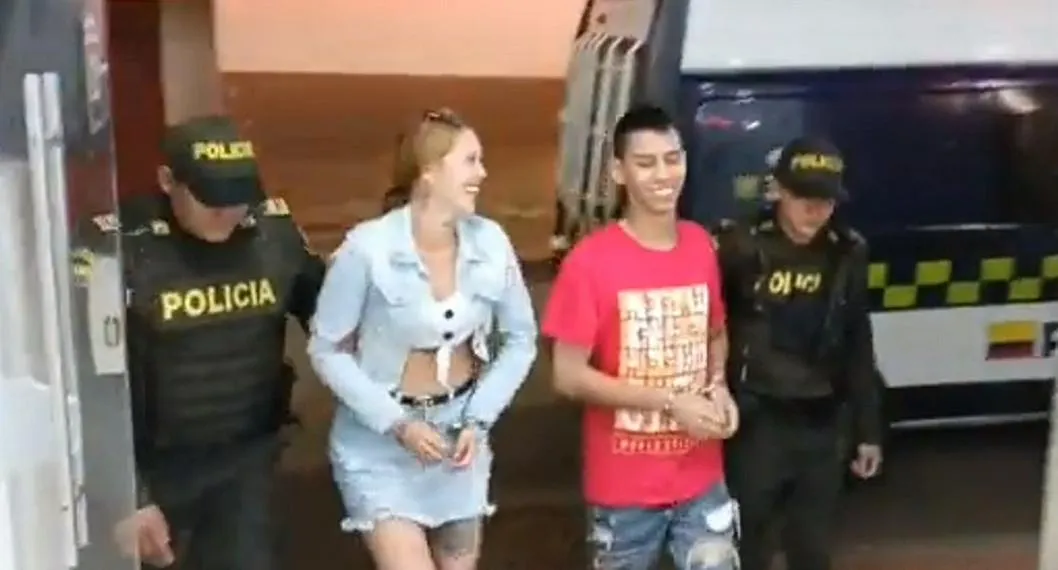 Jóvenes fueron capturados por robar en reconocido almacén de Bucaramanga. Llamó la atención que ingresaron a la Estación de Policía con risas.