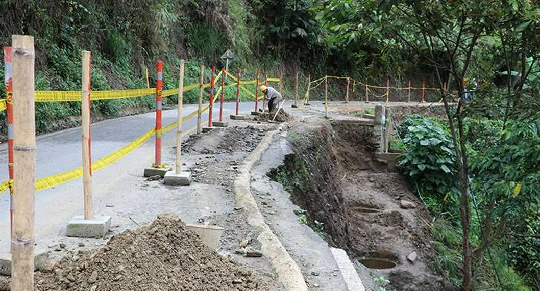 Obras en vía Génova-Barrangán, en Quindio, están suspendidas; debieron terminar en marzo.