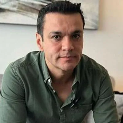 En entrevista con Pulzo se escuchó que Juan Diego Alvira quiere participar en un reality, después de salir de revista Semana | MasterChef Celebrity