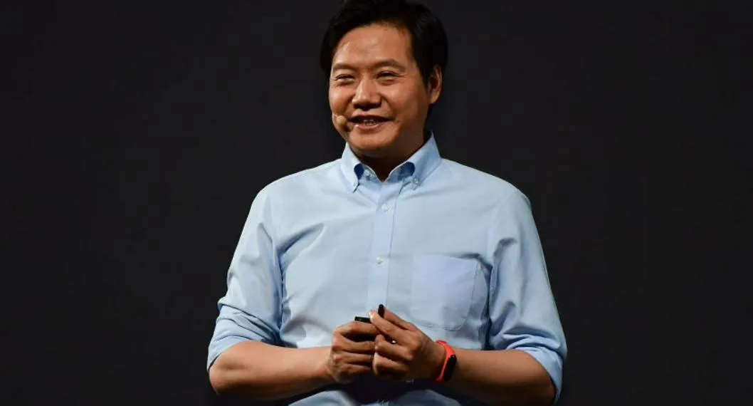 Lei Jun, CEO de Xiaomi, a propósito de cómo se prueban los celulares en la compañía.