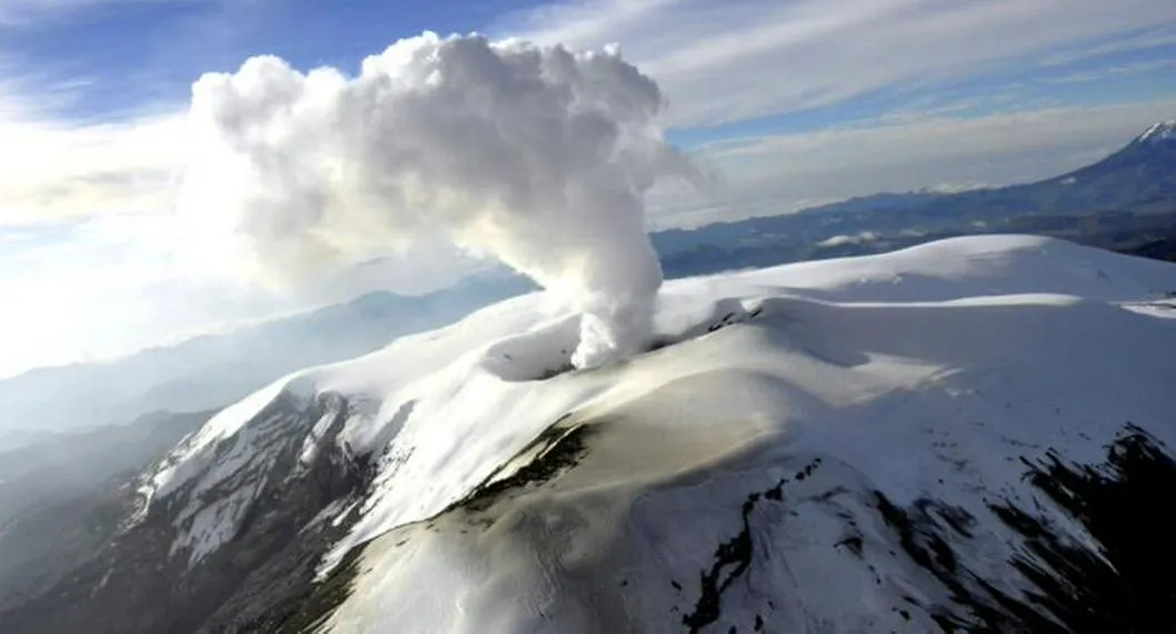 El Servicio Geólogico Colombiano reveló cómo se ve el volcán Nevado del Ruiz desde el espacio. Dejó unas postales de ensueño.