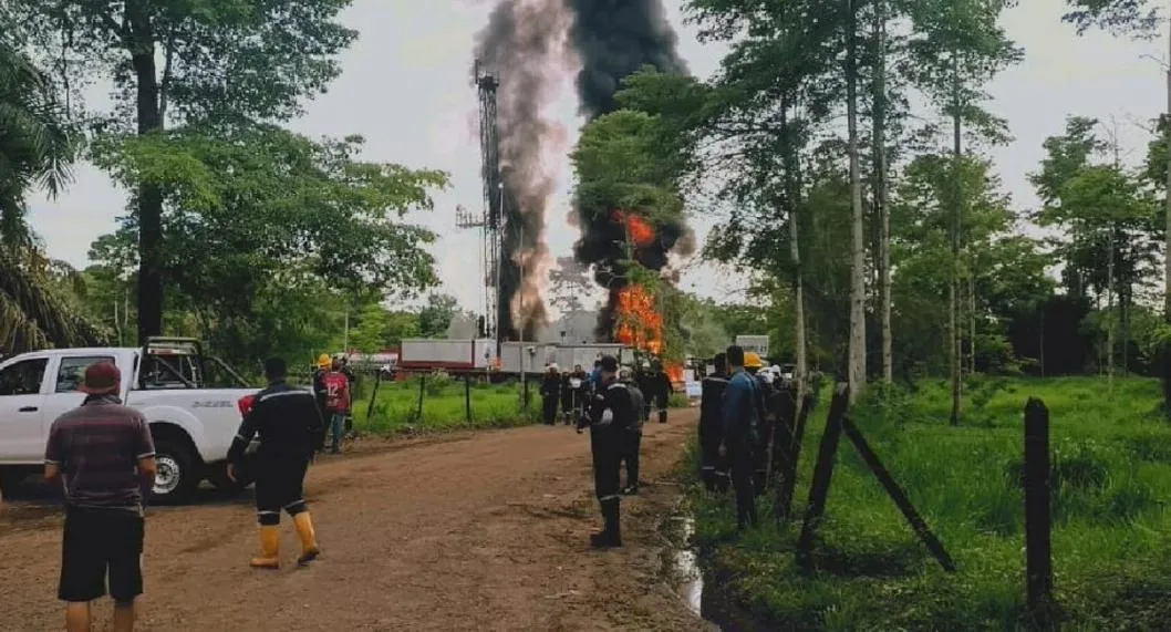 Foto de la explosión en Pozo petrolero, a propósito de la muerte de uno de sus trabajadores
