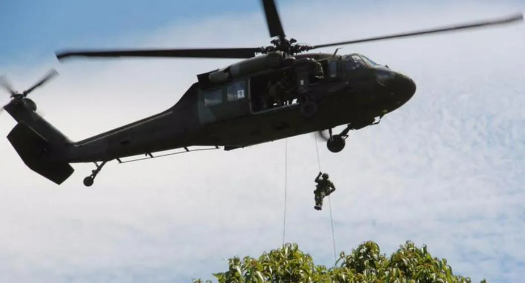 Ametralladora se cayó de helicóptero del Ejército en zona del Eln; la buscan
