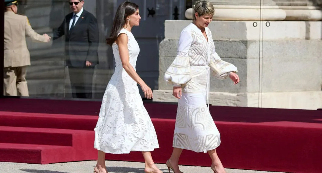 Foto de Verónica Alcocer y la reina Letizia en España