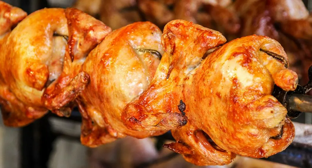 Cuánto vale pollo asado: en Colombia alimento baja, ¿como inflación?
