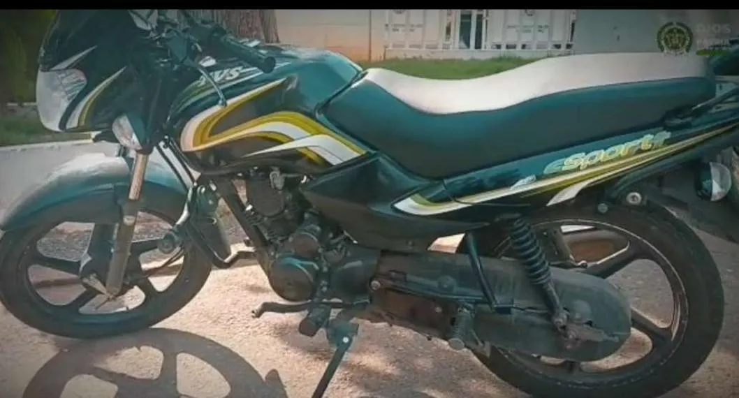 Periodista recupero moto robada en Valledupar; ladrones la dejaron botada.