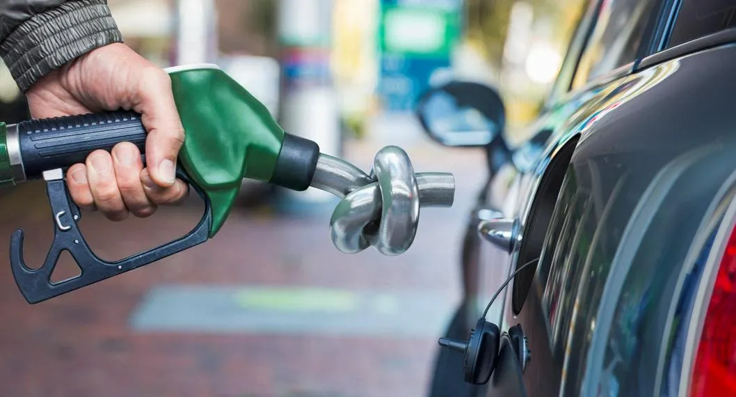 Gasolina en Colombia se mantendrá arriba de 12.000 pesos por medida del Gobierno.