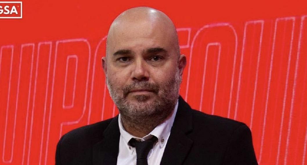 Andrés Marocco, periodista de Espn, desató polémica en redes sociales al responder, infantilmente, a hincha que lo ofendió. Acá, los detalles.