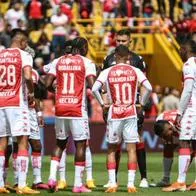 Independiente Santa Fe, que este domingo visita a Millonarios en El Campín, confirmó lista de convocados. Varias de sus figuras son bajas.
