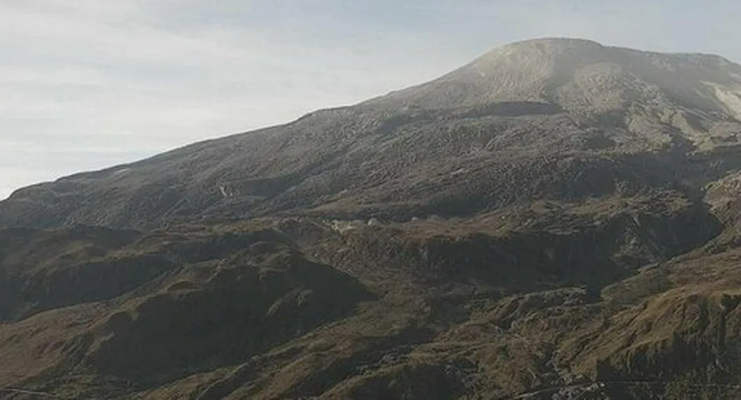 El volcán Nevado del Ruiz, este lunes 8 de mayo de 2023, presentó un leve aumento en cuanto a sismos y alerta naranja se mantiene.