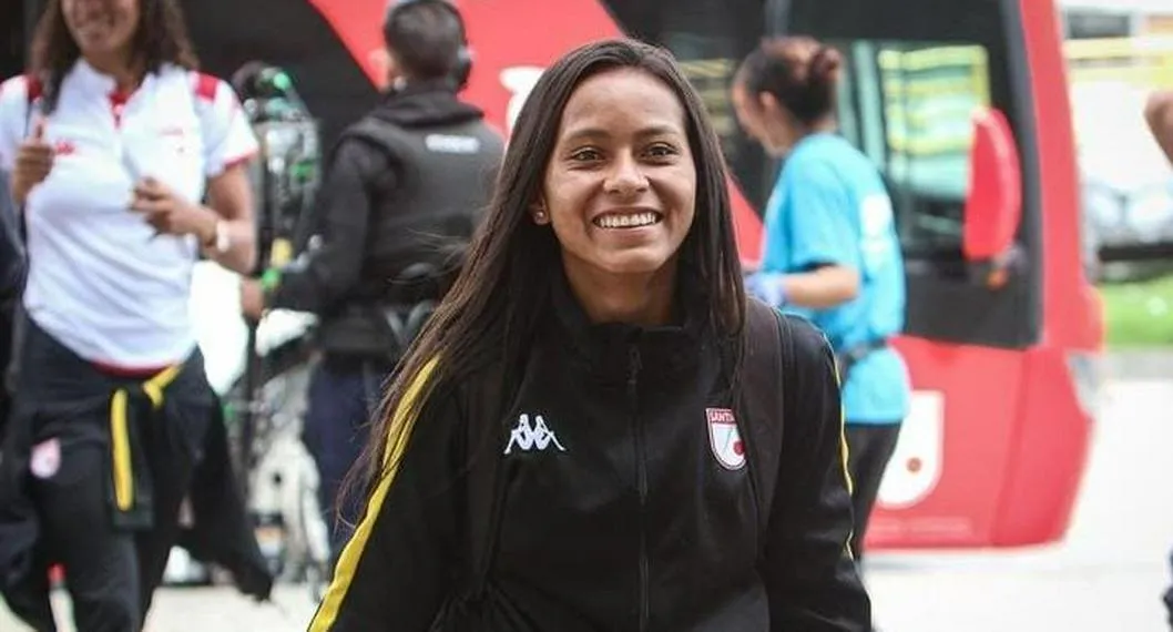Vanessa Gómez, de Santa Fe, contó cómo salió del barrio al FPC profesional