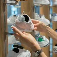 Ladrones despistados: se llevaron 220 zapatos y todos eran del pie derecho