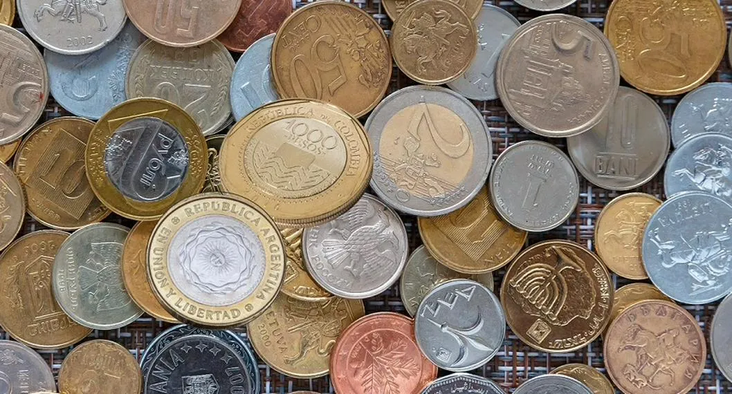 Monedas, en nota sobre el metal de un peso argentino que puede costar buen dinero