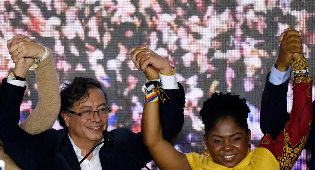 Gustavo Petro, presidente de Colombia, y Francia Márquez, vicepresidenta de Colombia. La segunda fue criticada por su viaje a África y el mandatario la defendió