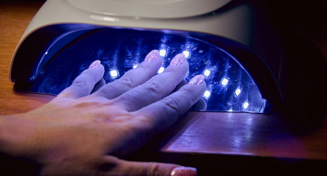 La Universidad de California hizo un estudio para saber si las lámparas UV para secar uñas podían producir cáncer