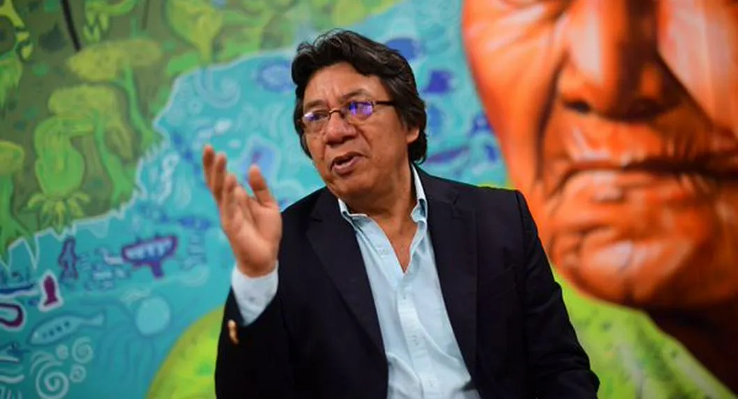 El es Julio César Estrada, el líder indígena de la Amazonía que ocuparía el cargo de Roy Barreras, luego de que anularan su elección. Acá, los detalles.