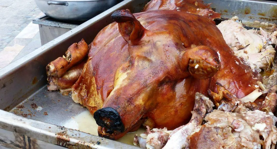 Lechona tolimense de Colombia, de los mejores platos del mundo con cerdo