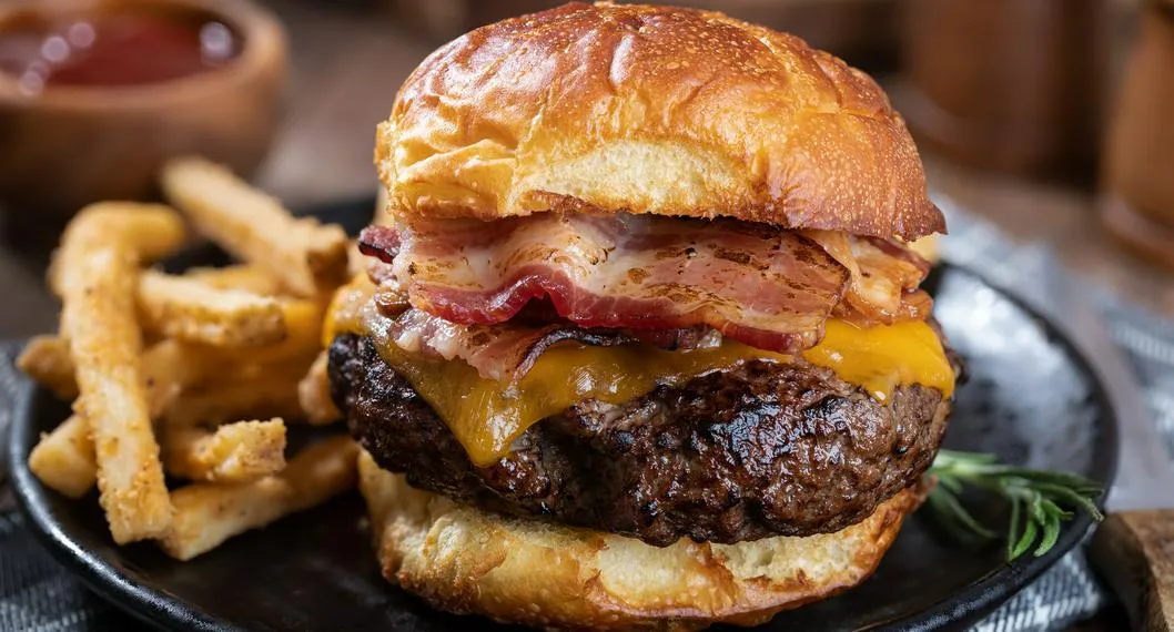 Estos son los cinco restaurantes que más hamburguesas venden en el país y la importancia de Burger Master.