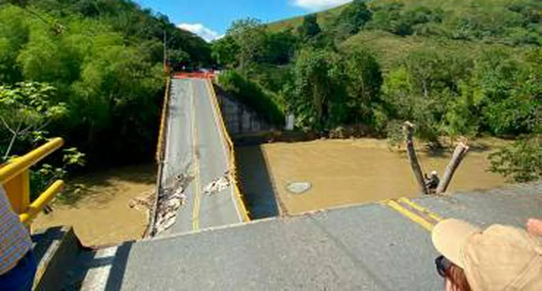 Caída de puente río La Vieja (Valle-Quindío) dejará pérdidas en Armenia
