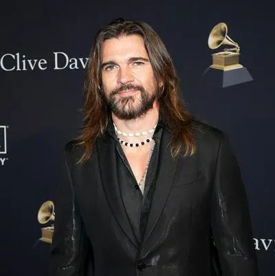 Juanes estuvo haciendo ejercicio con el creador de contenido Mateo Carvajal desde su casa y hablaron sobre cómo se lesionó y tuvo que dejar de correr.